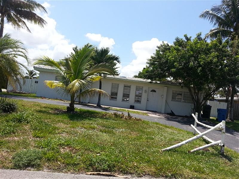 1st image of 4371 NE 15th Ave