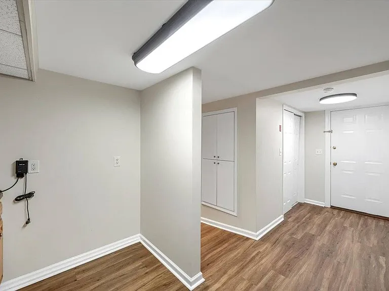 205 Hudson St #1 — Photo 10