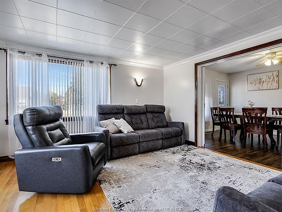 5th image of 1118 Mersea Rd #2