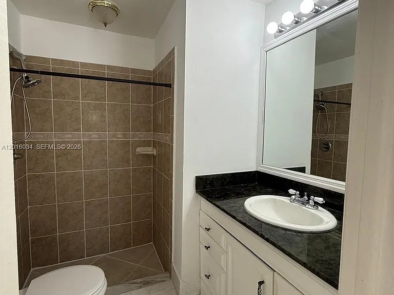 11143 Model Cir E — Photo 14