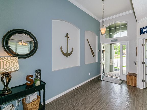 4th image of 810 Battersea Dr