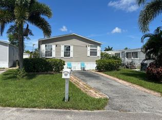 5842 Shawnee Drive, Lake Worth, FL 33463