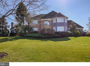 21 Cove Rd, Moorestown, NJ 08057