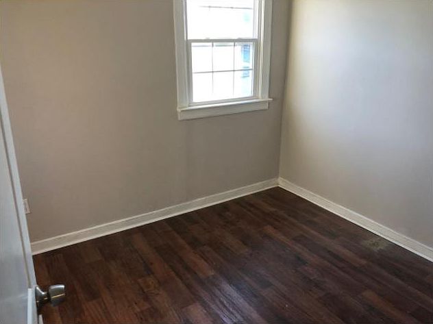 1st image of 127 Virginia Ave #B