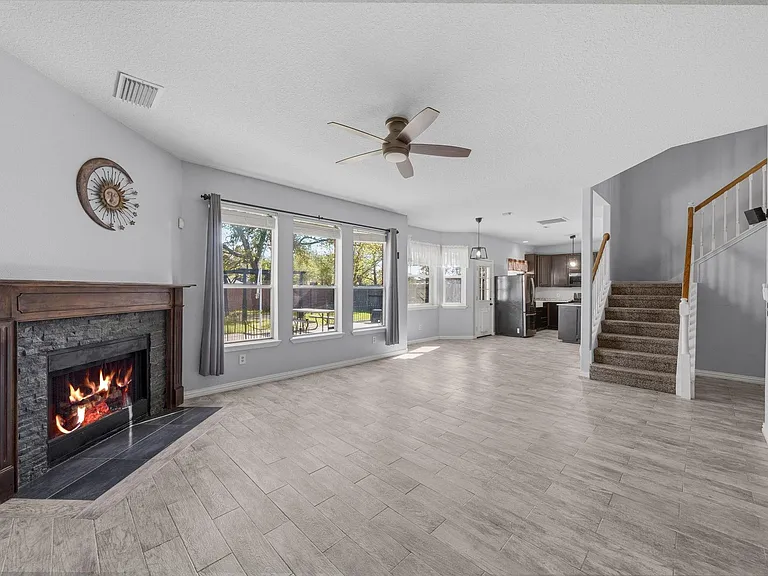 5615 Brigstone Park Dr — Photo 18