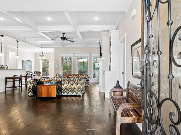5th image of 334 Eagle Rock Cir