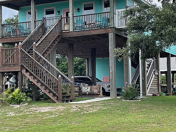 2nd image of 100 Pitcher Point Ave