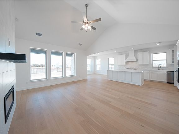 7th image of this home