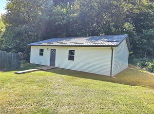 23605 County Road 93, Fresno, OH 43824