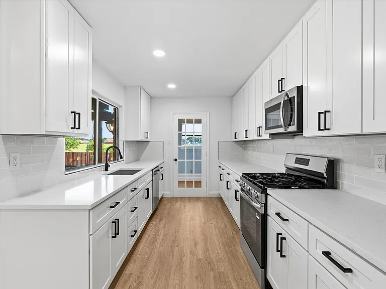 1952 Rambling Ridge Ln — Photo 10