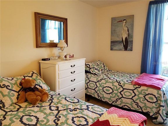 5th image of 4322 Tahitian Gardens Cir APT B