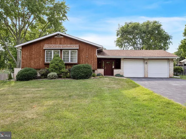 521 Falcon Rd, Norristown, PA 19403