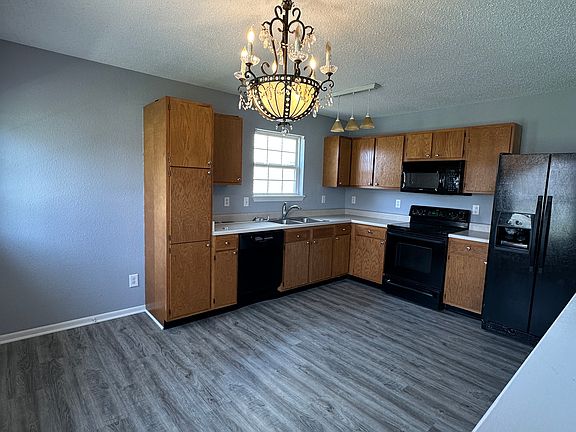 3rd image of 10204 Arapahoe Dr