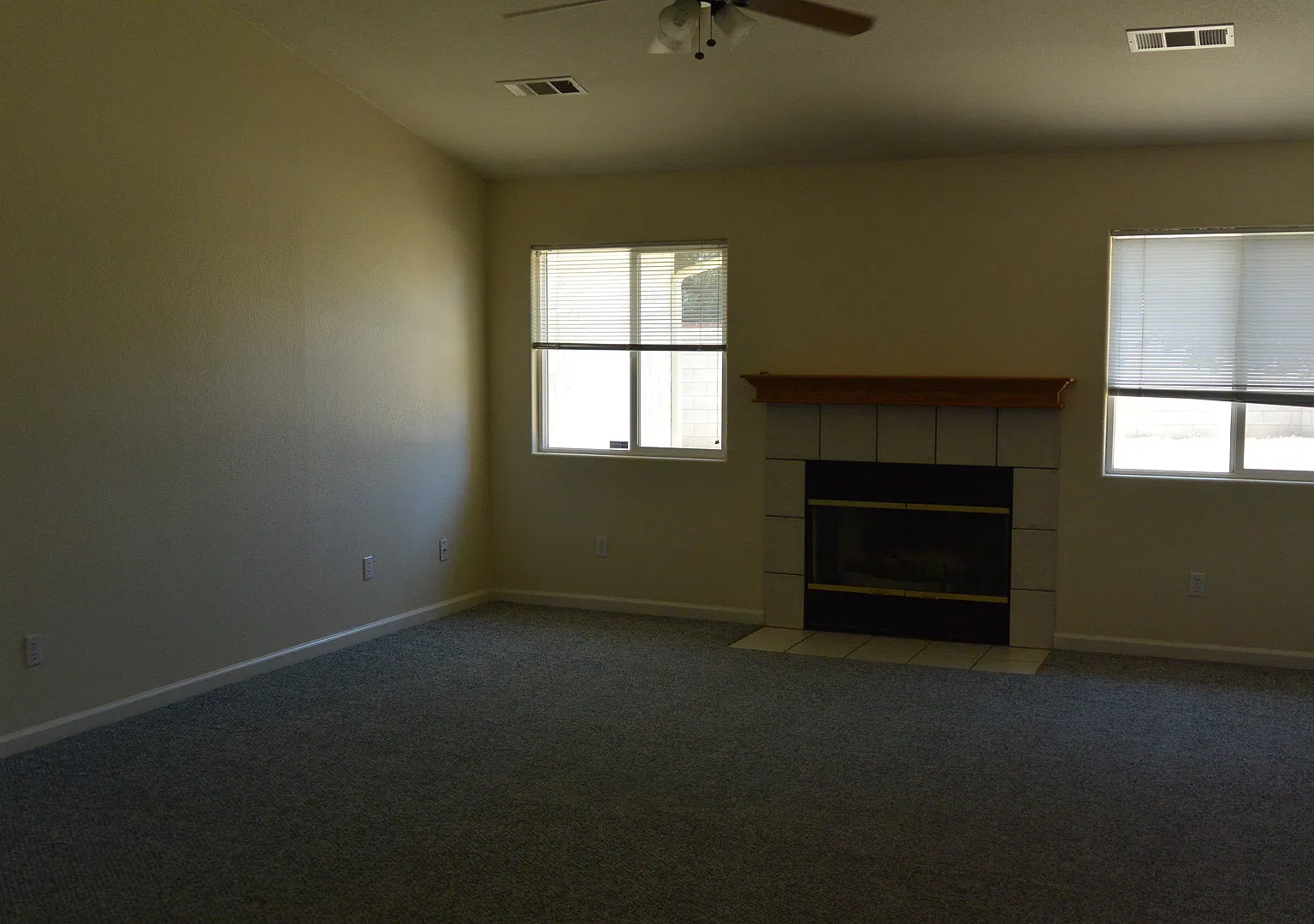 3 Bedroom, 2 bathroom Home in South West Visalia off of Caldwell and Dans — Photo 4