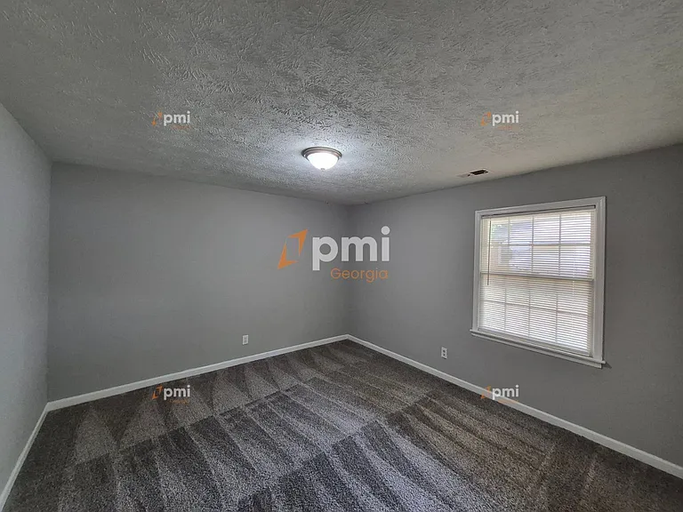 808 Wilson Cir SW — Photo 5