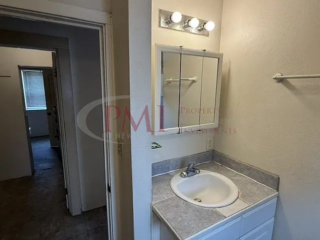 2510 S. Espina Street #7 — Photo 34