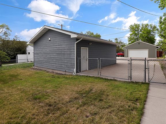5th image of 1209 7th Ave S