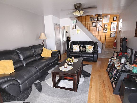 4th image of 1418 E 56th St