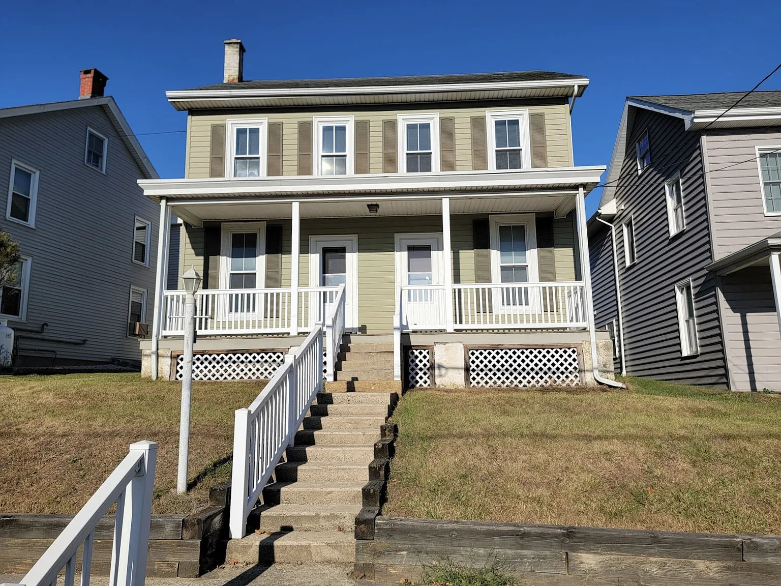 3 bed, 2114 sqft, $1,750 — Photo 1