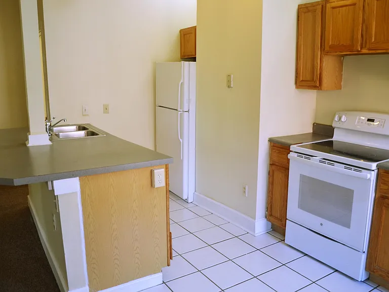 445 W McMicken Ave #2R — Photo 6