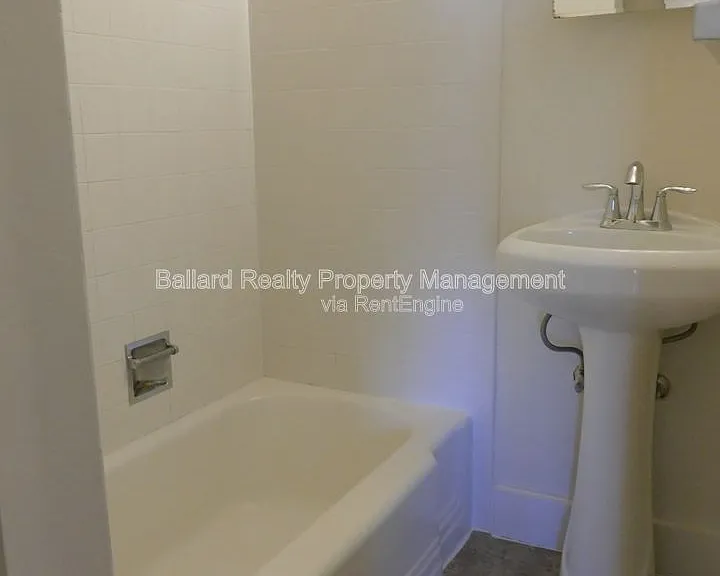 9030 Greenwood Ave N #201 — Photo 10