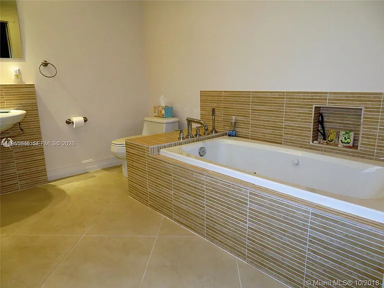 6471 Bay Club Dr #2 — Photo 14