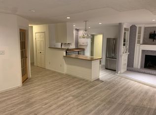 707 S Greenthorn Ave, Sterling, VA 20164