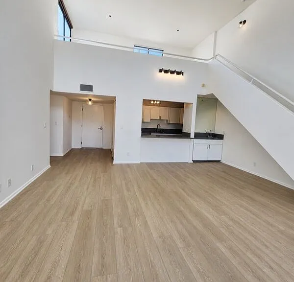832 3rd St #405 — Photo 22