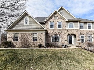 925 Stone Spring Dr, Eureka, MO 63025