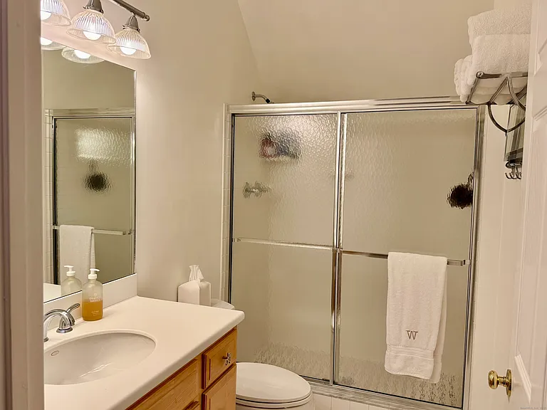 368 Hoyt St — Photo 21