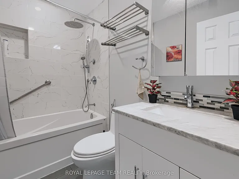 2086 Carling Ave — Photo 20