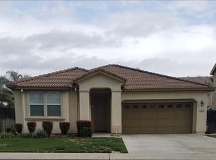 1052 Zurich Dr, Manteca, CA 95337