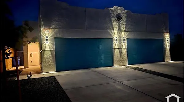 13701 El Rio Ln — Photo 3