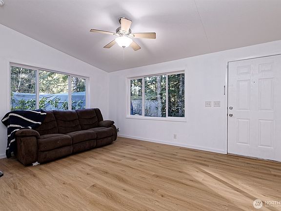 5th image of 91 N Wigeon Place