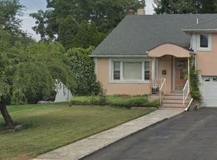 14 Lancaster Rd, Union, NJ 07083
