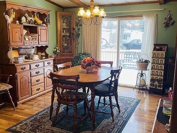 5th image of 77 Vaillancourt Dr