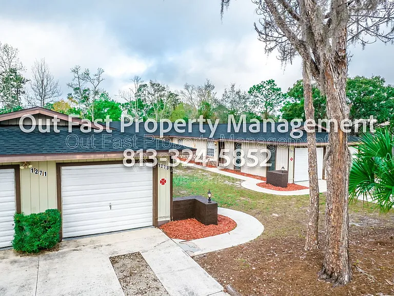 1273 Sylvia Ave — Photo 2