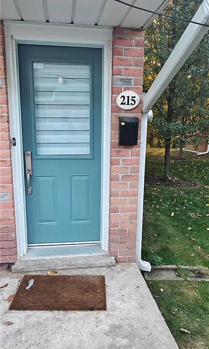 2110 Cleaver Ave #215