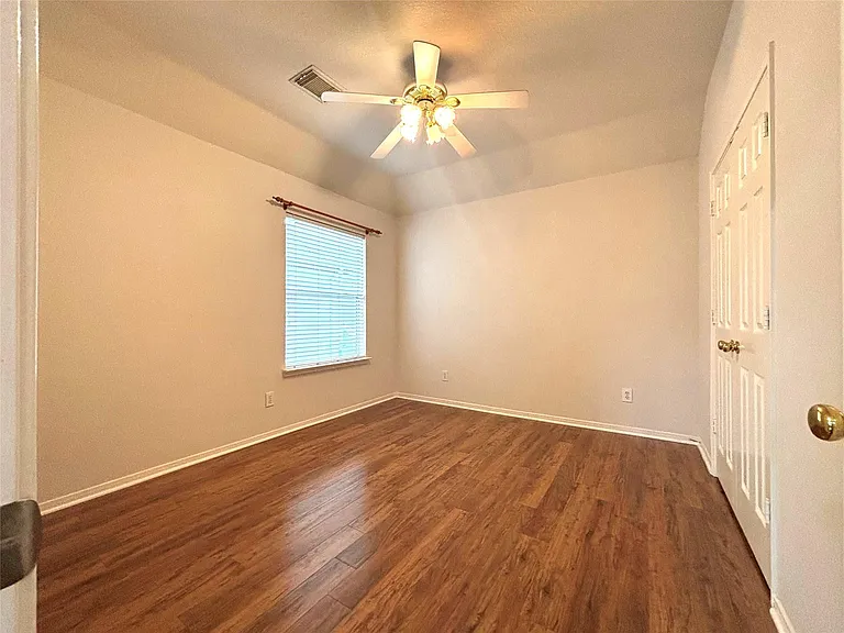 9514 Leaning Tree Ln — Photo 24