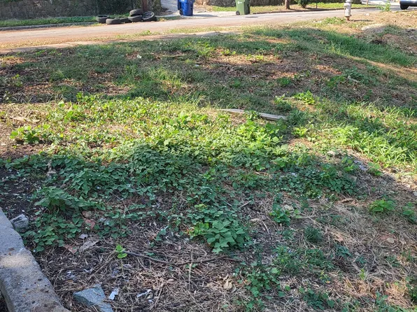 1043 Westmoor Dr NW, Atlanta, GA 30314