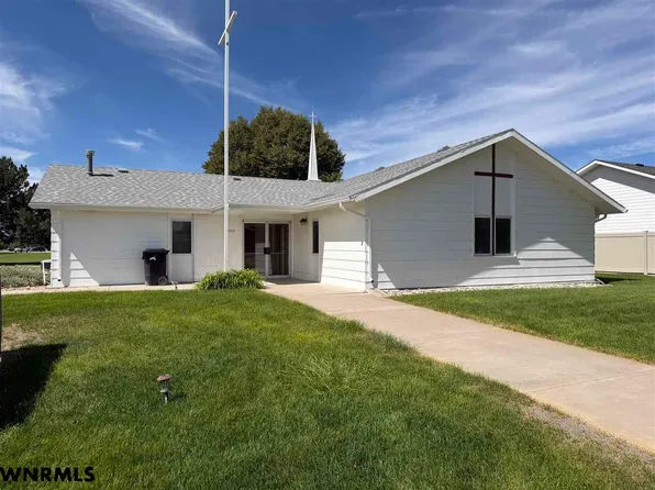 2912 18th Ave, Scottsbluff, NE 69361