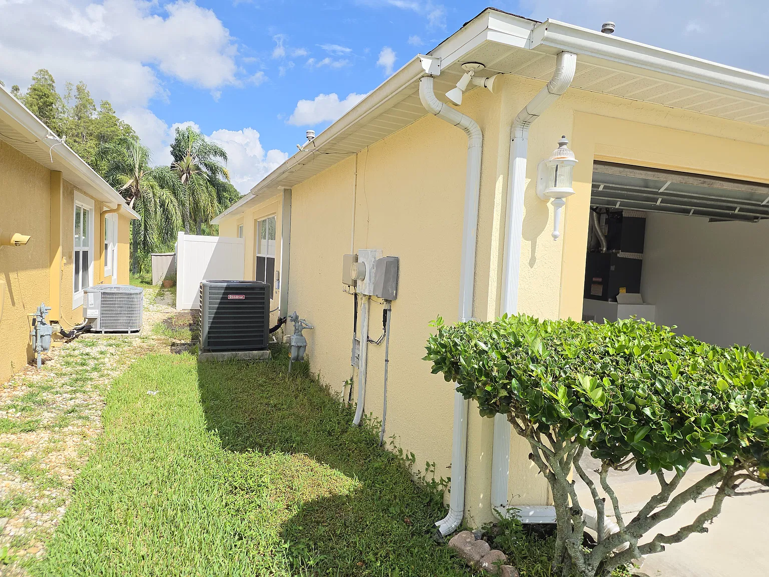 4 bed, 2060 sqft, $2,500 — Photo 3