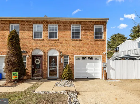 9976 Crestmont Ave, Philadelphia, PA 19114