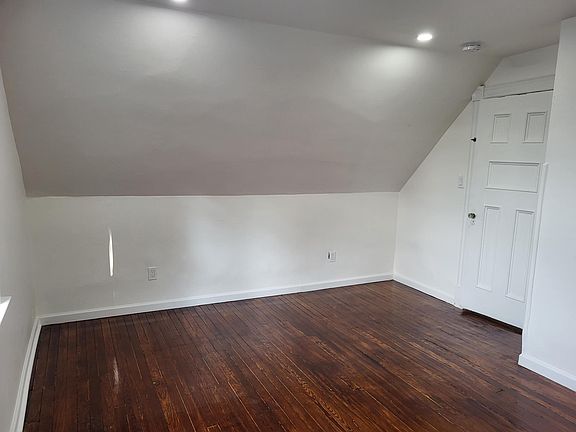 5th image of 247 Summit Ave #3