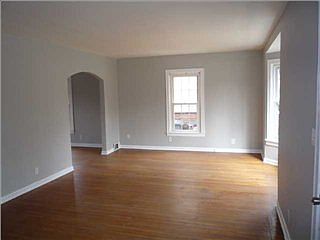 5th image of 533 S Lincoln Park Dr