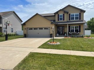 1428 Willow Dr, Washington, IL