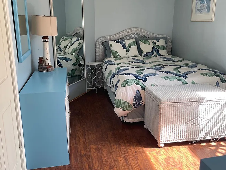 680 Longbranch Ave — Photo 5
