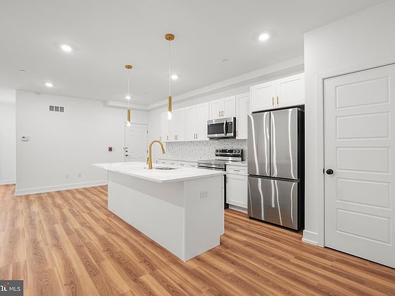 2nd image of 2325 Germantown Ave #1