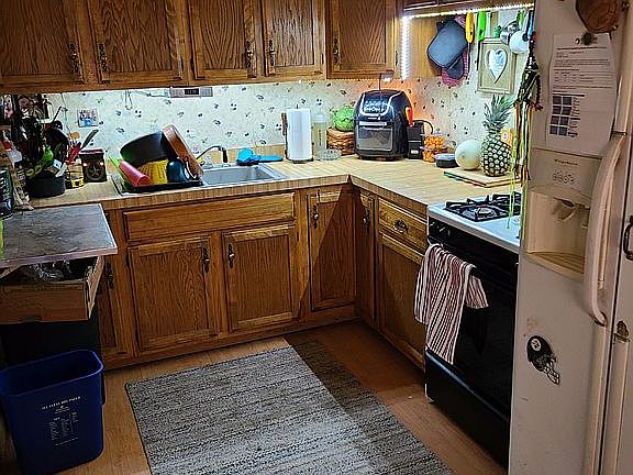 3rd image of 4169 Sexton Dr