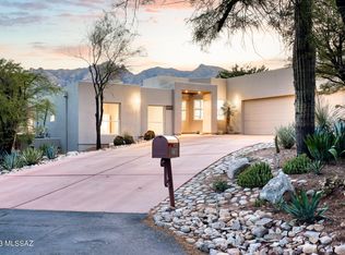 5780 N Calle De Los Camarones, Tucson, AZ 85718